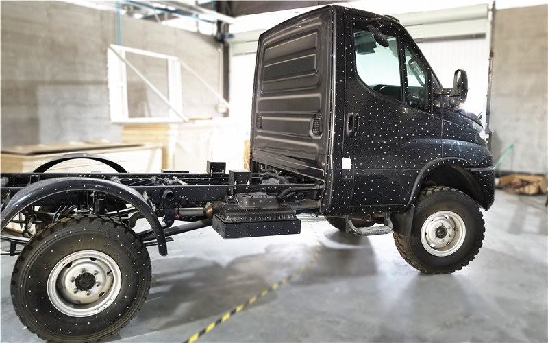 汽車三維掃描.jpg 汽車三維掃描.jpg